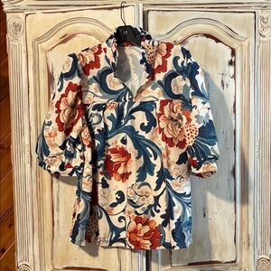 Floral Patterned Blouse with Puff Sleeves